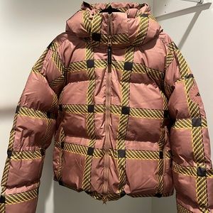 ⭐️BRAND NEW ADIDAS PUFFER ⭐️